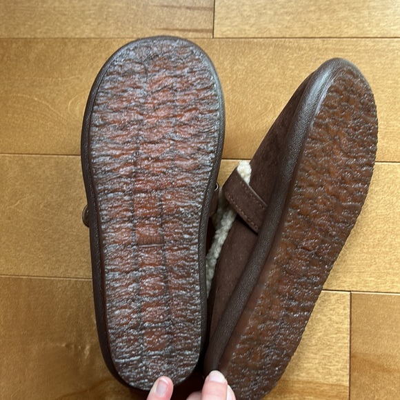 Sherpa Shoes - Picture 4 of 4